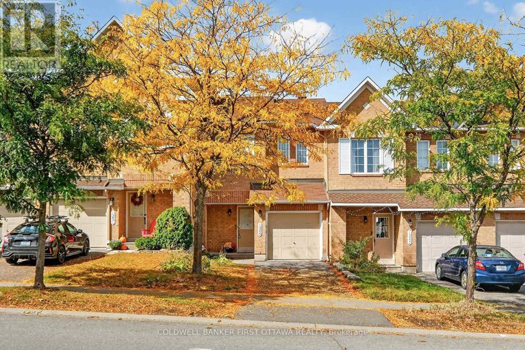 29109622/1249-klondike-road/morgans-grantsouth-march/ottawa/ontario/K2W1E1_2