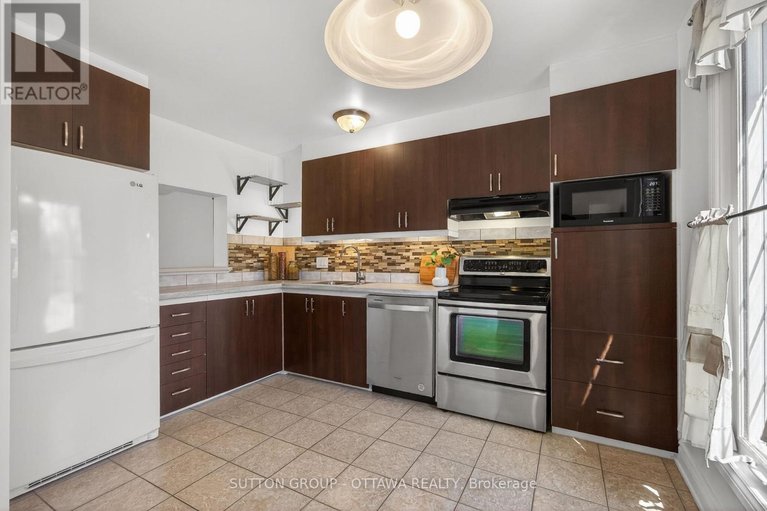 29627001/285-monterey-drive/leslie-park/ottawa/ontario/K2H7B1_7