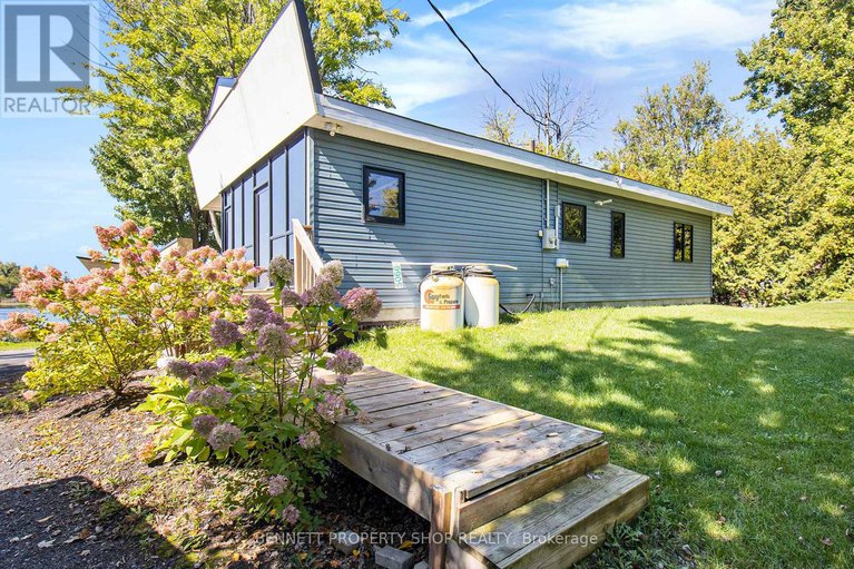 28285756/5066k-lorne-bridge-road/osgoode/ottawa/ontario/K4M1B4_29