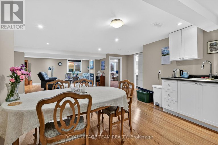 29400979/28-tiffany-crescent/beaverbrook/ottawa/ontario/K2K1W2_37