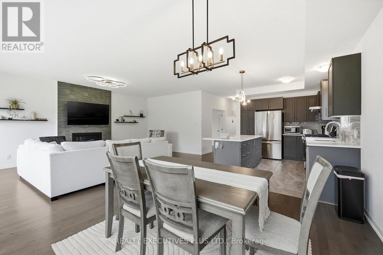 29673656/429-sterling-avenue/clarencerockland-twp/clarence-rockland/ontario/K4K0M5_9