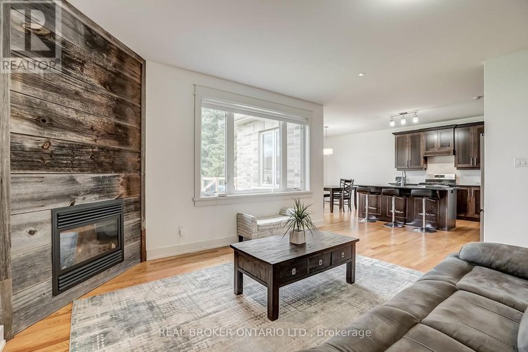 29447327/6237-perth-street/richmond/ottawa/ontario/K0A1Z0_31