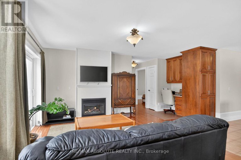 29431779/223-jensen-court/carp/ottawa/ontario/K0A1L0_14