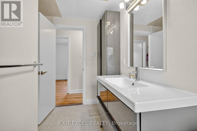 28910924/1456-larose-avenue/carlington/ottawa/ontario/K1Z7X8_24