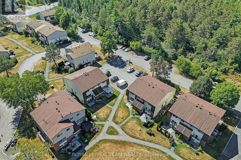 28759659/c-9-forester-crescent/westcliffe-estates/ottawa/ontario/K2H8Y1_3