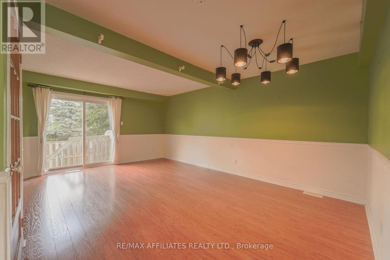 28589609/65-47-mcdermot-court/katimavik/ottawa/ontario/K2L3V5_15