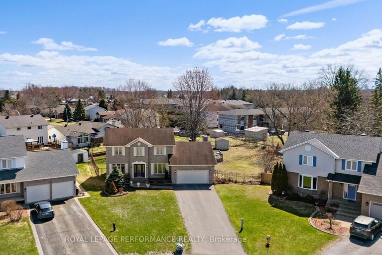 29638186/54-lapointe-boulevard/embrun/russell/ontario/K0A1W0_3