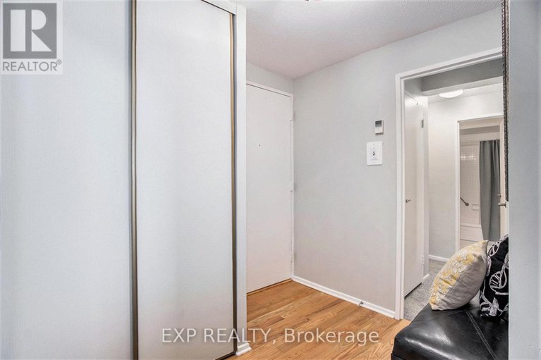 29343758/706-915-elmsmere-road/beacon-hill-south/ottawa/ontario/K1J8H8_8