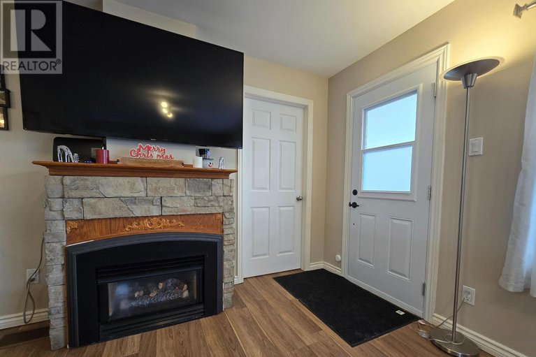 29136480/17-adam-dixon-avenue/long-sault/south-stormont/ontario/K0C1P0_7