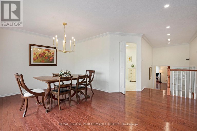 28643500/81-waterford-drive/pineglencountry-place/ottawa/ontario/K2E7V4_24