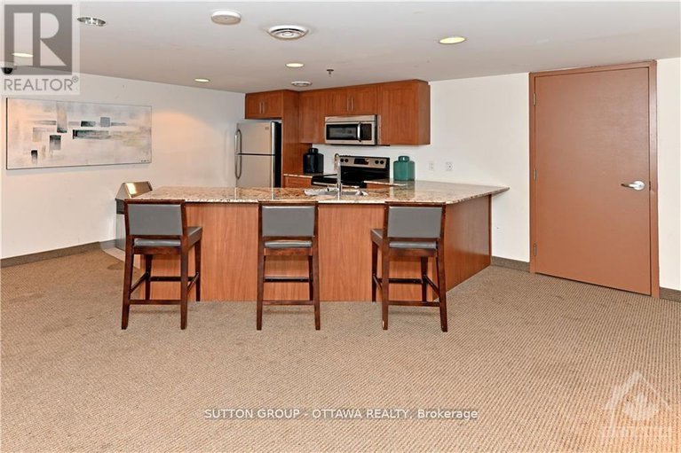 28471695/706-242-rideau-street/sandy-hill/ottawa/ontario/K1N0B7_9