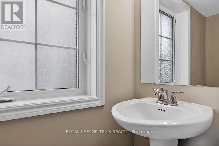 29686740/127-grenadine-street/stittsville-north/ottawa/ontario/K2S0P1_5