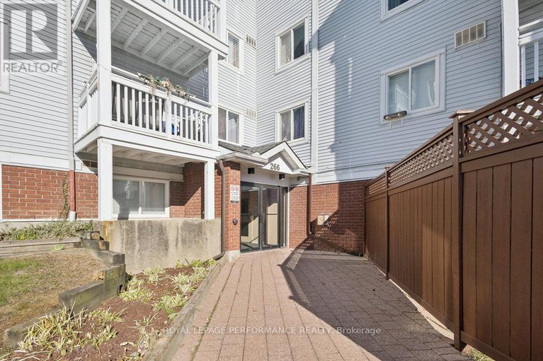 29052413/205-266-lorry-greenberg-drive/hunt-club-parkgreenboro/ottawa/ontario/K1T3J9_1