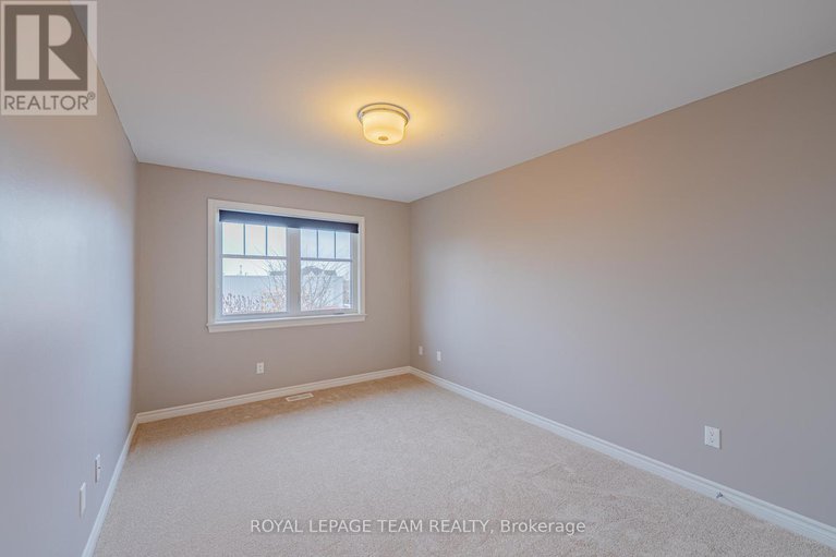 28252866/768-cedar-creek-drive/blossom-parkkemp-parkfindlay-creek/ottawa/ontario/K1T0B2_41