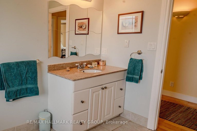 29654321/21-skeel-court/btwn-franktown-rd-fallowfield-rd/ottawa/ontario/K0A1B0_21