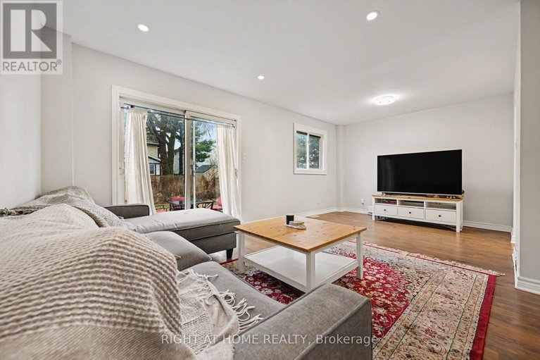 29653457/6-wolfgang-drive/knollsbrook/ottawa/ontario/K2J1T1_5