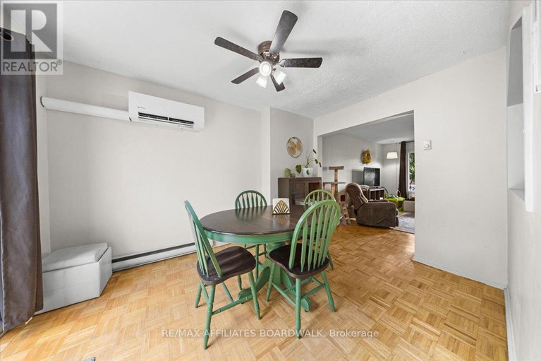 28397301/40-3239-bannon-way/blossom-parkkemp-parkfindlay-creek/ottawa/ontario/K1T1T2_8