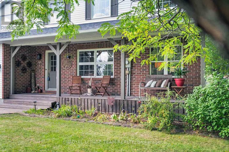 28853466/1271-collier-crescent/greely/ottawa/ontario/K4P1C1_3
