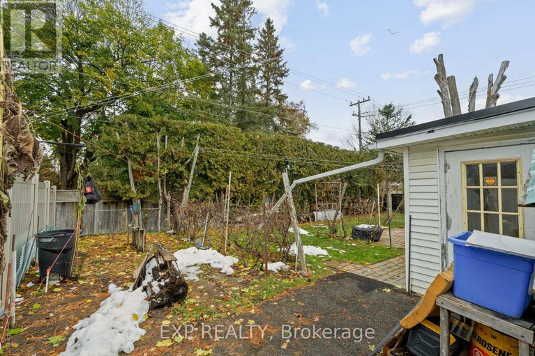 29114115/1233-meadowlands-drive-e/city-viewskylinefisher-heightsparkwood-hills/ottawa/ontario/K2E6K2_48