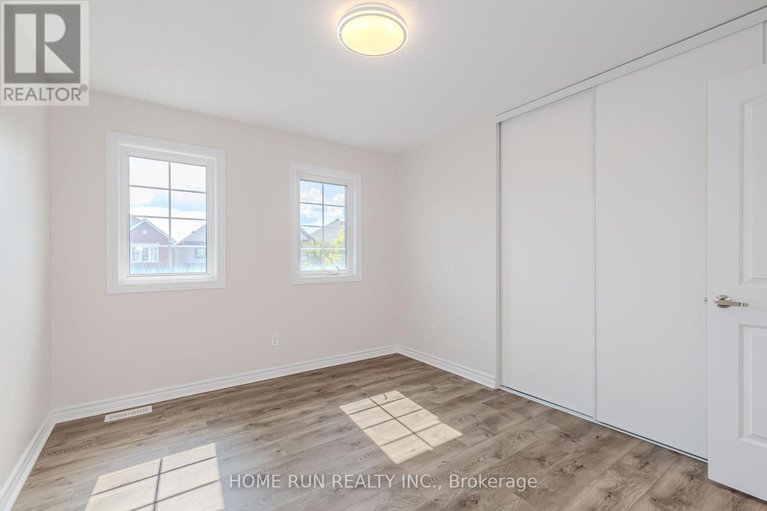 28631661/240-alex-polowin-avenue/half-moon-bay/ottawa/ontario/K2J6E6_36