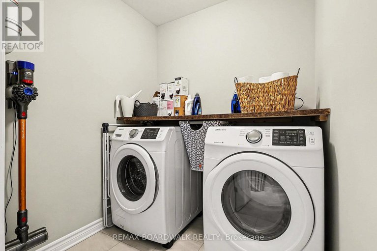 29220417/832-june-grass-street/avalon-west/ottawa/ontario/K4A1H4_25