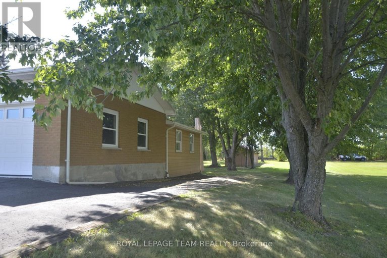 29471495/5740-carman-road/south-dundas-matilda-twp/south-dundas/ontario/K0E1K0_34