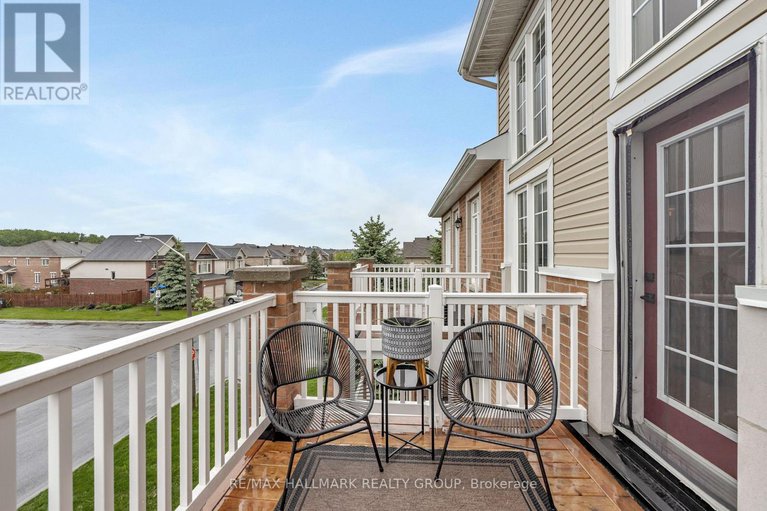 28394406/24-103-eye-bright-crescent/riverside-southgloucester-glen/ottawa/ontario/K1V2K6_13