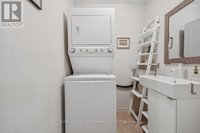 29069886/285-lanark-avenue/westboro-north/ottawa/ontario/K1Z6R6_21