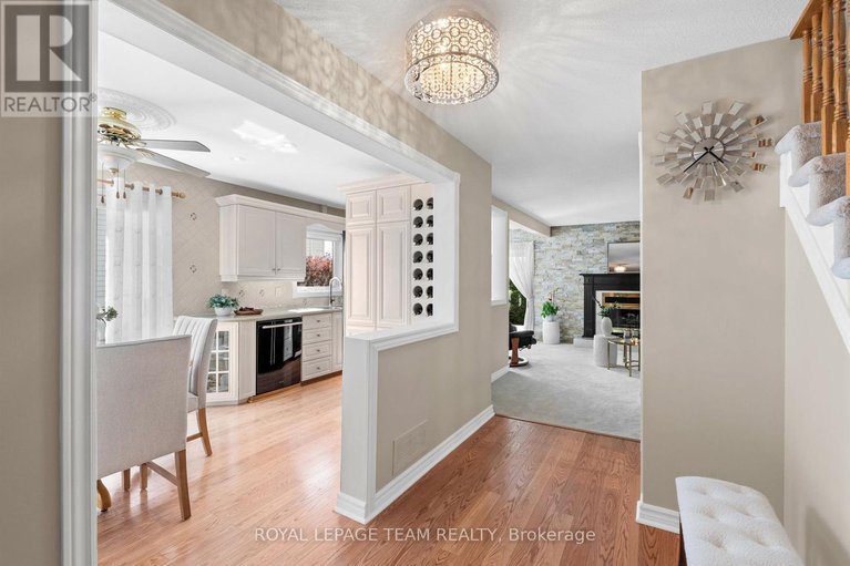 28648356/23-glacier-street/on-the-green/ottawa/ontario/K2J2M7_9
