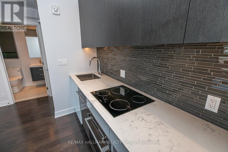 29450655/1905-20-daly-avenue/sandy-hill/ottawa/ontario/K1N0C6_12
