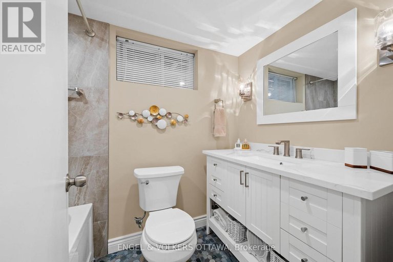 29610201/1105-edward-street/manotick-long-island-nicholls-island/ottawa/ontario/K4M1G8_29