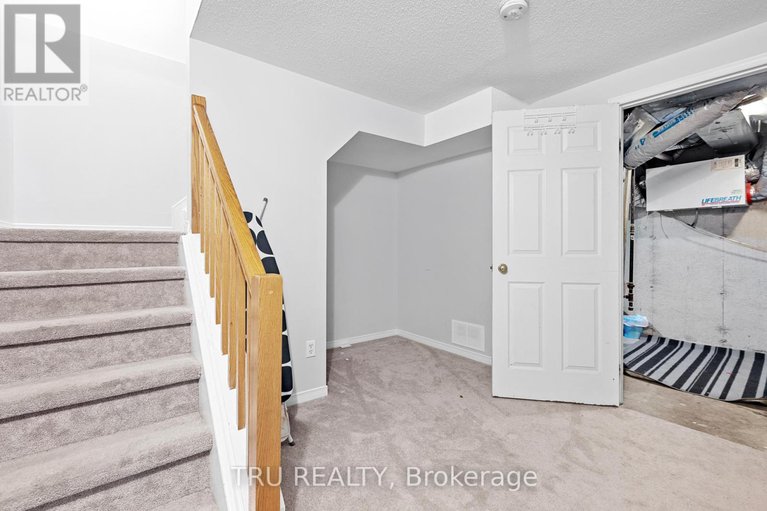 29057884/244-stoneway-drive/barrhaven-east/ottawa/ontario/K2G6A8_15