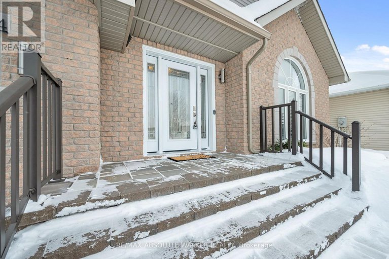 29344418/514-potvin-avenue/town-of-rockland/clarence-rockland/ontario/K4K1R5_2