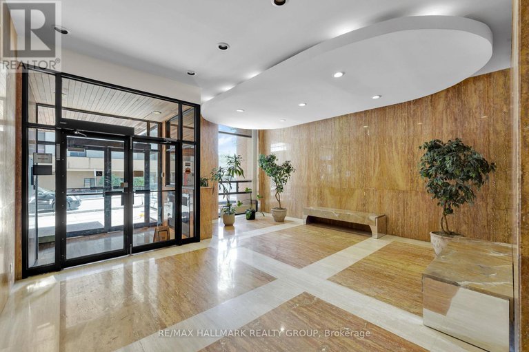 29203713/104-475-laurier-avenue-w/ottawa-centre/ottawa/ontario/K1R7X1_2