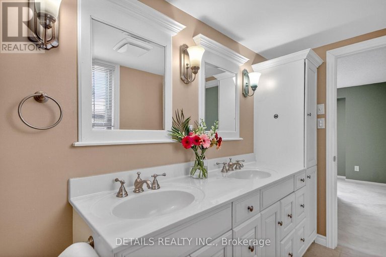 29471494/37-gillespie-crescent-n/hunt-club-woods/ottawa/ontario/K1V0C1_19