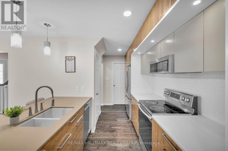 29225790/320-silbrass-private/stonebridge/ottawa/ontario/K2J5M5_26