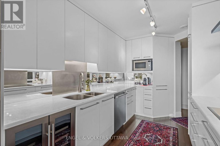 28635313/1801-1035-bank-street/glebe/ottawa/ontario/K1S5K3_12