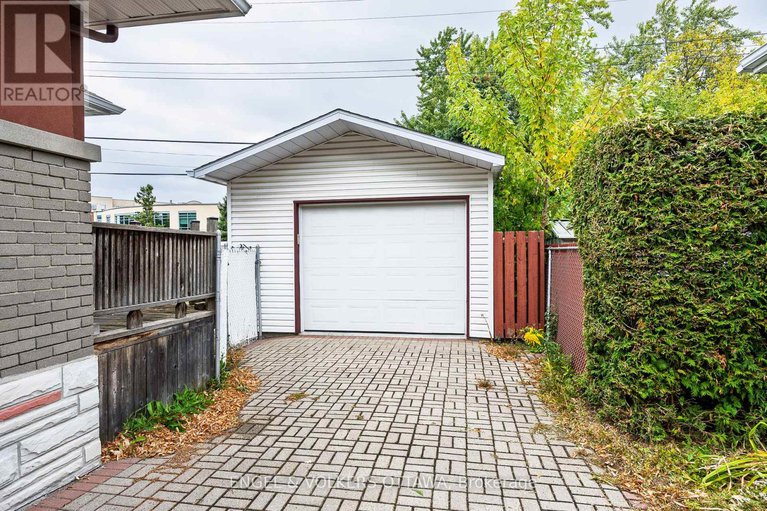 28908569/723-halstead-street/elmvale-acres/ottawa/ontario/K1G1M5_34