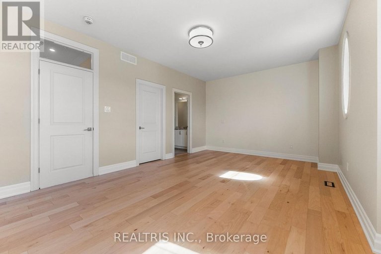 29604659/5813-red-castle-ridge/manotick-east-to-manotick-station/ottawa/ontario/K4M0A4_23