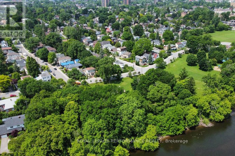 28600096/42-belgrave-road/ottawa-east/ottawa/ontario/K1S0M1_42