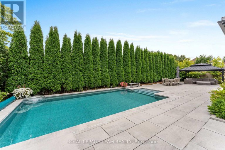 28689436/250-sunnyridge-crescent/emerald-meadowstrailwest/ottawa/ontario/K2M0H3_45
