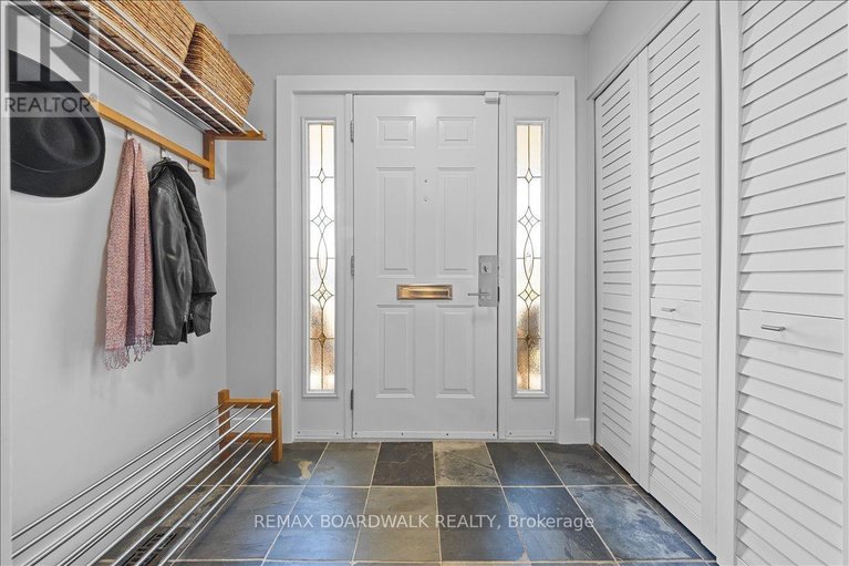 29643562/1912-oakdean-crescent/beacon-hill-north/ottawa/ontario/K1J6H3_3