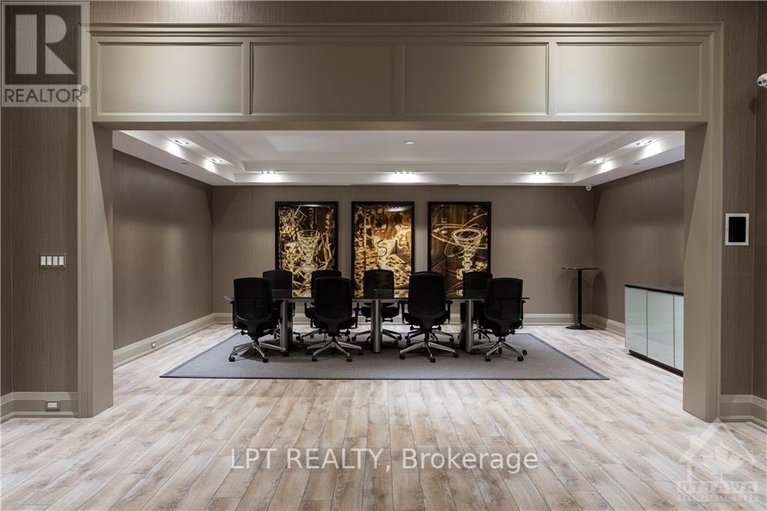 28356042/307-111-champagne-avenue-s/west-centre-town/ottawa/ontario/K1S5V3_33