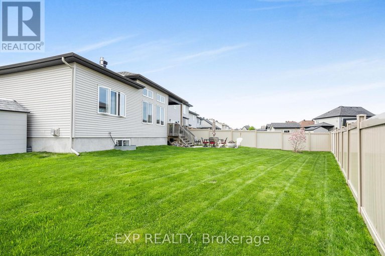 29247027/42-granite-street/clarencerockland-twp/clarence-rockland/ontario/K4K0H8_33
