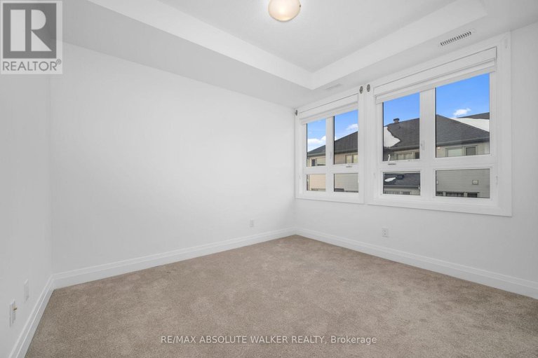 29627379/e-10-jaguar-private/emerald-meadowstrailwest/ottawa/ontario/K2V0J3_15