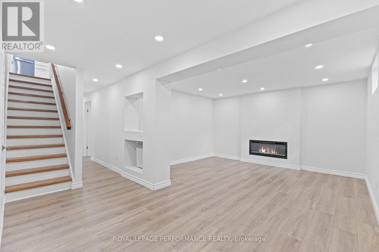 28864707/10-argue-drive/borden-farmstewart-farmcarleton-heightsparkwood-hills/ottawa/ontario/K2E6S1_25