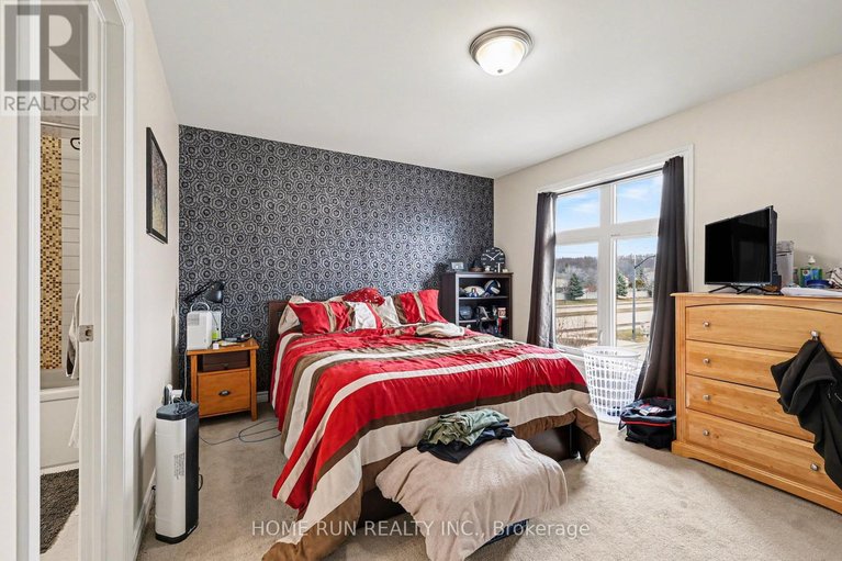29560547/257-dolce-crescent/riverside-southgloucester-glen/ottawa/ontario/K1X0B3_12