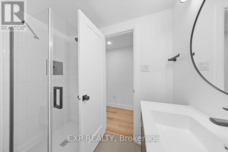 29377335/41-qualicum-street/bruce-farmgraham-parkqualicumbellands/ottawa/ontario/K2H7H3_39