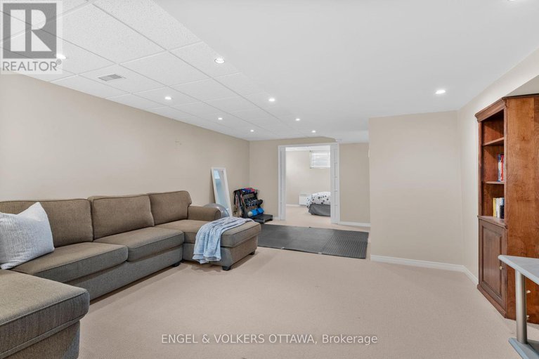 28459479/705-larcastle-circle/avalon-east/ottawa/ontario/K4A4Z2_45