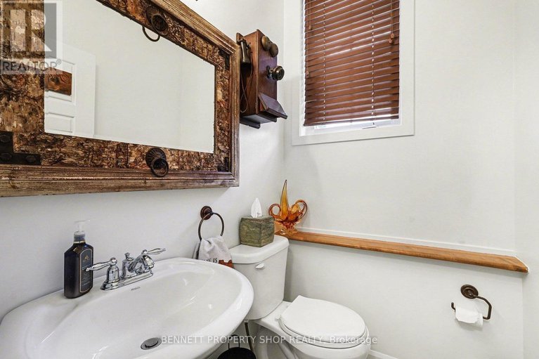 29252833/427-montserrat-street/stittsville-north/ottawa/ontario/K2S0L6_11